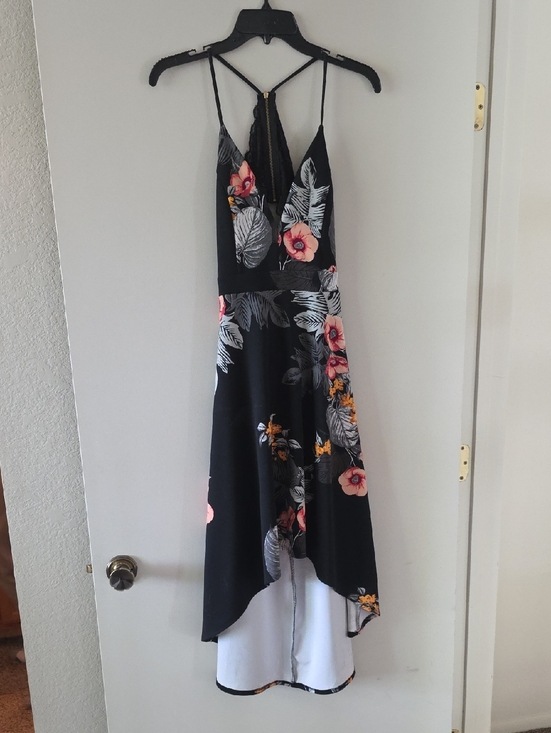 Dresses & Skirts - Charlotte Russe Hi-Low Floral Dress